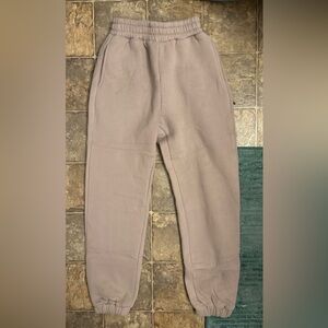 Comfrt Travel Essential Sweatpants